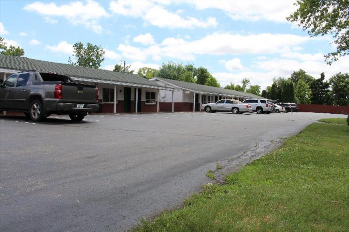 Blisspoint Inn Fka Motel 6T7 Indianapolis Buitenkant foto