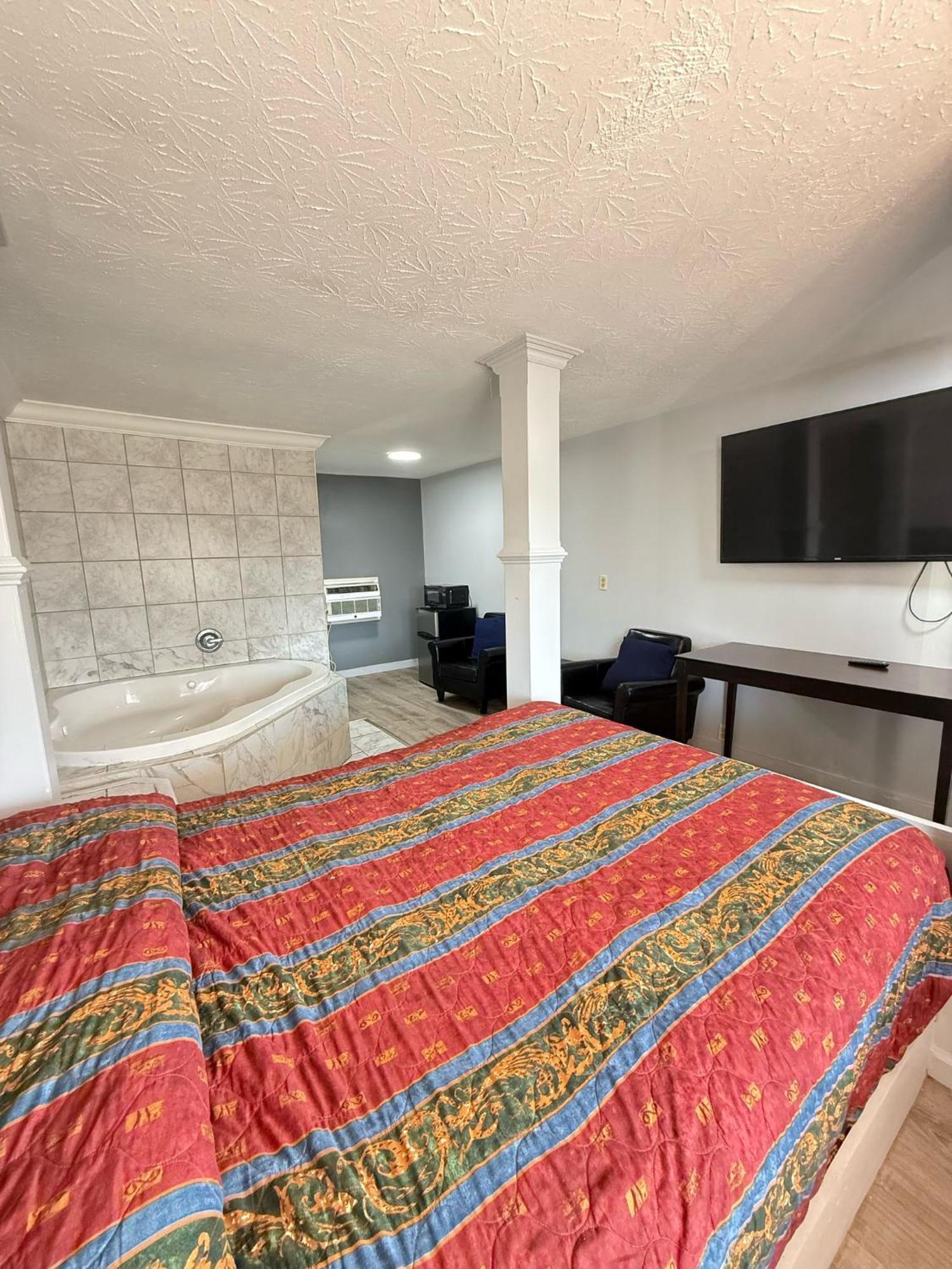 Blisspoint Inn Fka Motel 6T7 Indianapolis Buitenkant foto